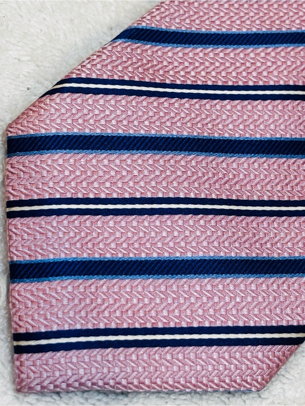 Brand New High Quality Tie By Tasso Elba